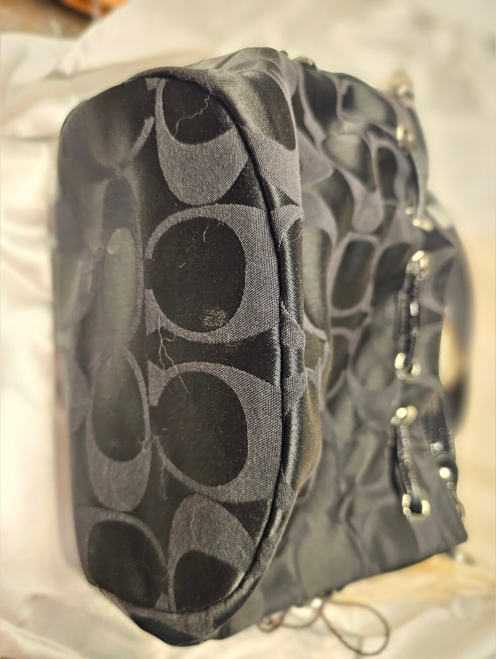 Coach Poppy Black Signature Drawstring Bucket/Crossbody Hot Pink Interior - Picture 9 of 11